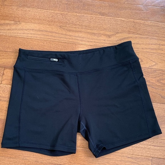 oiselle Pants - Oiselle Strider Shorts - Size 10